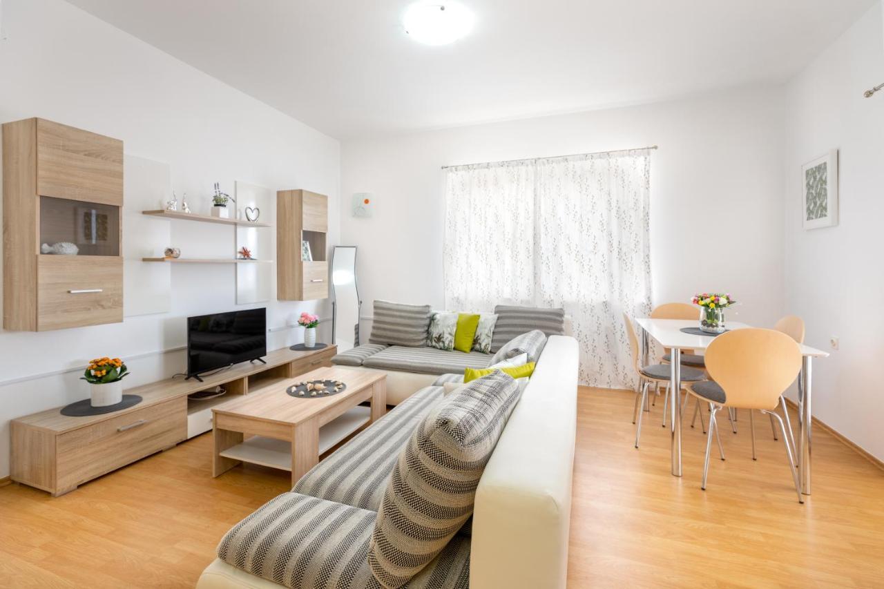 Apartments Villa Maja Rogoznica  Exteriér fotografie